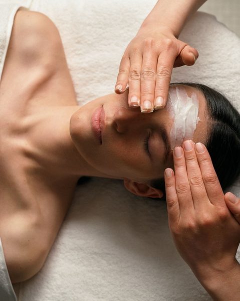 Dr.Hauschka Gesichtsbehandlung – entspannende Behandlung